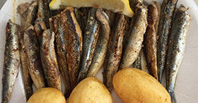 Baraque à sardines St Gilles Croix de vie - Anchois grillés à la plancha